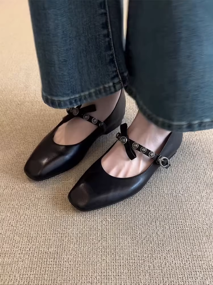 Phiên bản da cừu ~ Giày Mary Jane đế vuông kiểu cổ điển có dây đeo kim loại tăng chiều cao dành cho nữ