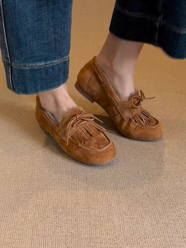 Phiên bản da cừu ~ giày lười da thật kiểu retro dành cho nữ, giày lười đế bằng mũi tròn có dây buộc tua rua bằng da lộn