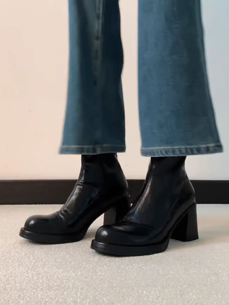 Phiên bản da bò ~ Giày bốt cao gót thon gọn co giãn dành cho nữ, phong cách Pháp có khóa kéo phía sau, da thật, bốt ngắn đơn giản và đa năng.