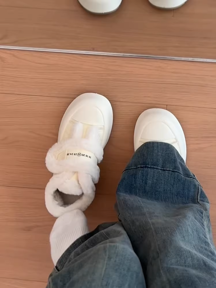 Phiên bản da cừu ~ Giày cotton ấm áp bằng len cừu dành cho nữ có khóa dán, đế dày, giày trắng lót lông cừu, giày mềm mại và giản dị