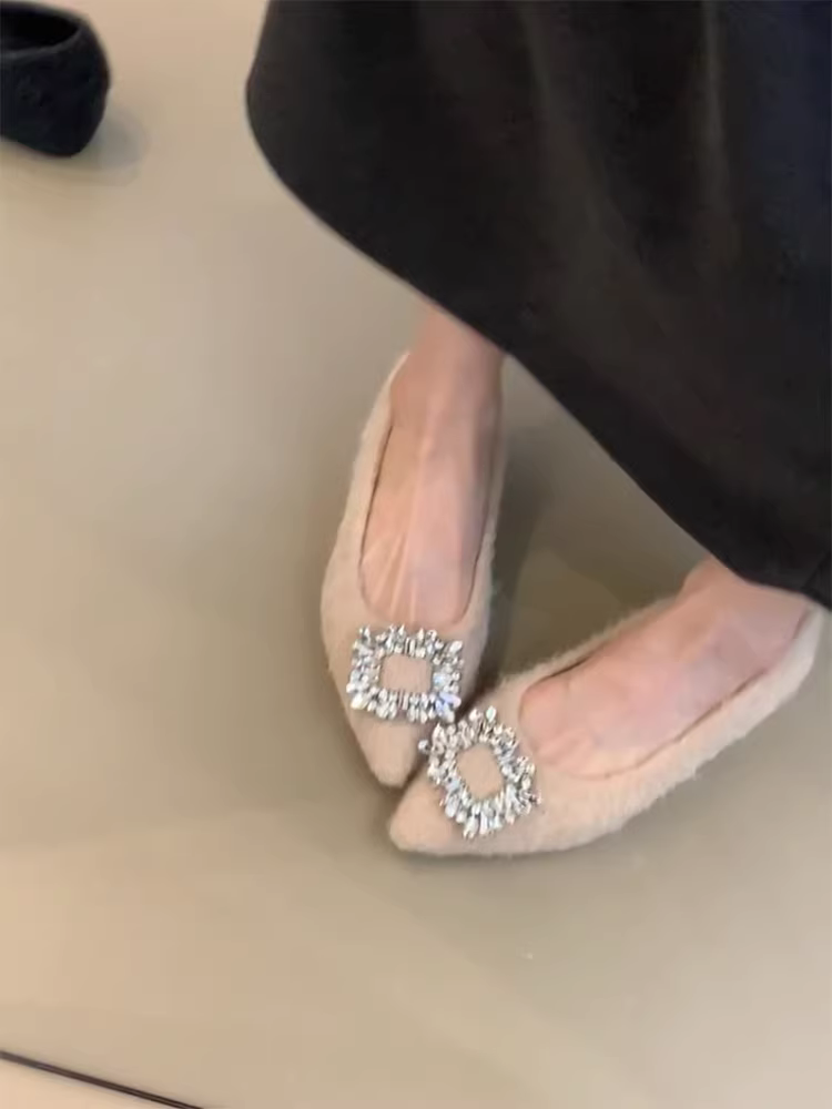 Phiên bản da cừu ~ Giày cotton kiểu dáng thanh lịch dành cho buổi tối, có độ cao giấu kín tăng dần, khóa vuông đính đá, lót lông cừu, thích hợp để phối với váy, giày len đơn.