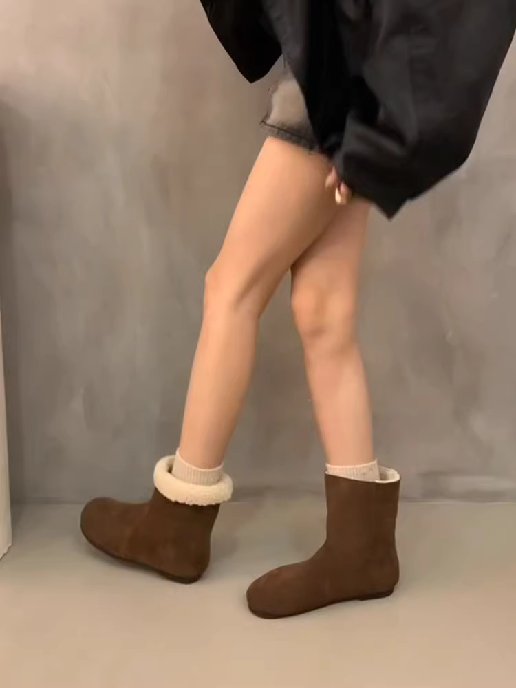 Phiên bản da bò ~ Giày bốt Birkenstock da thật mũi tròn dành cho nữ, bốt ngắn đế bằng lót lông cừu giữ ấm tăng chiều cao, bốt da lộn kiểu cổ điển phương Tây