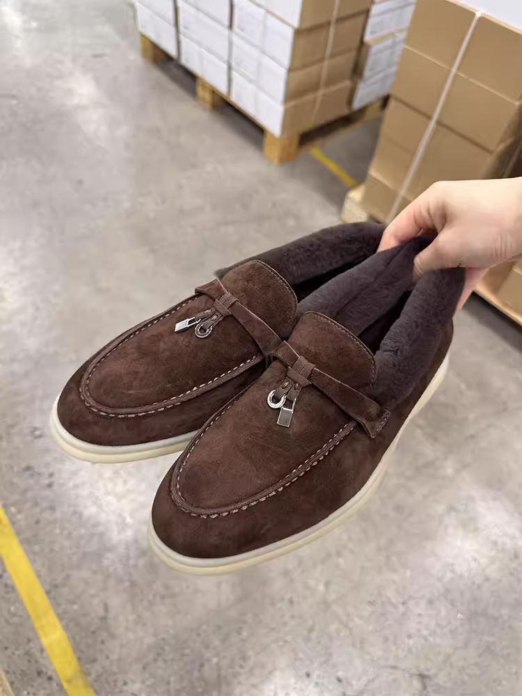 Giày lười nữ da cừu kiểu Anh cổ điển màu nâu, thời trang, có tua rua và khóa kim loại, đế bằng