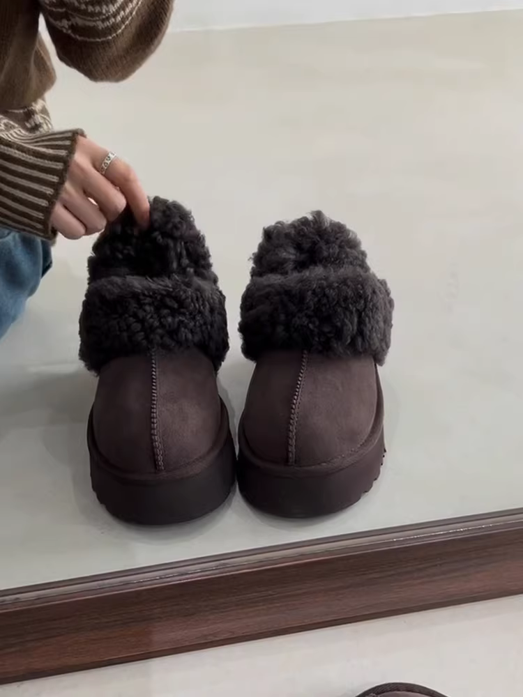 Phiên bản da bò ~ Giày bốt đi tuyết có dây đeo sau lưng thời trang cao cấp dành cho nữ, giày bốt mùa đông bằng len cừu dành cho phụ nữ nhỏ nhắn, dép bông lông đế dày.