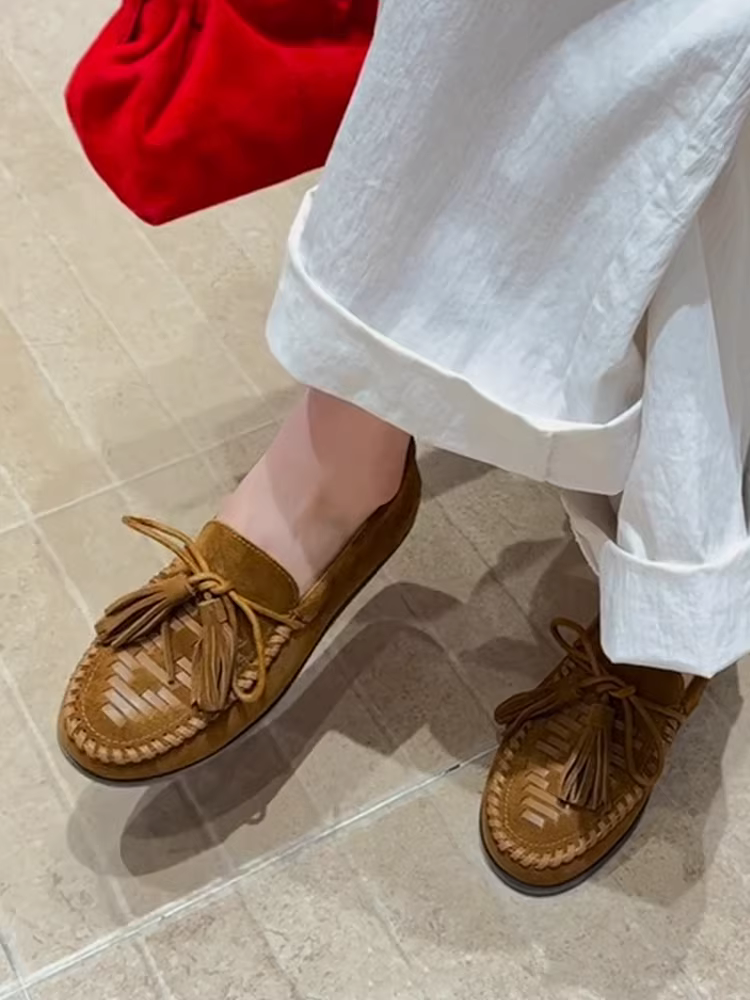 Phiên bản da cừu ~ giày lười có dây buộc nơ tua rua dành cho nữ, giày da lộn kiểu cổ điển, giày da thường ngày
