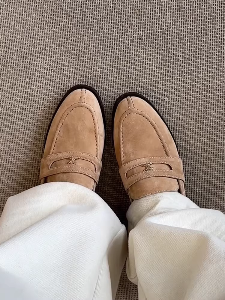 Giày lười da lộn kiểu cổ điển sang trọng dành cho nữ, có khóa kim loại, kiểu dáng dễ mang, đa năng, thoải mái, gót thấp.