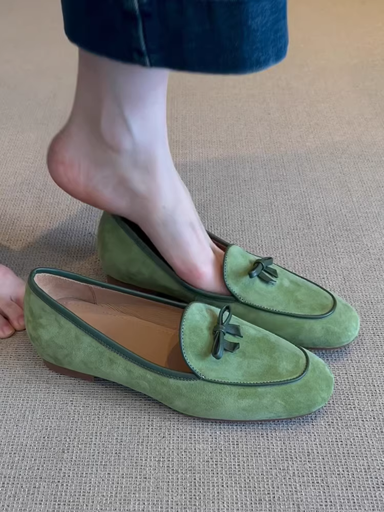 Phiên bản da cừu ~ Giày lười tăng chiều cao kiểu nơ mới đầu xuân dành cho nữ, giày da lộn đa năng kiểu lười nhỏ gọn