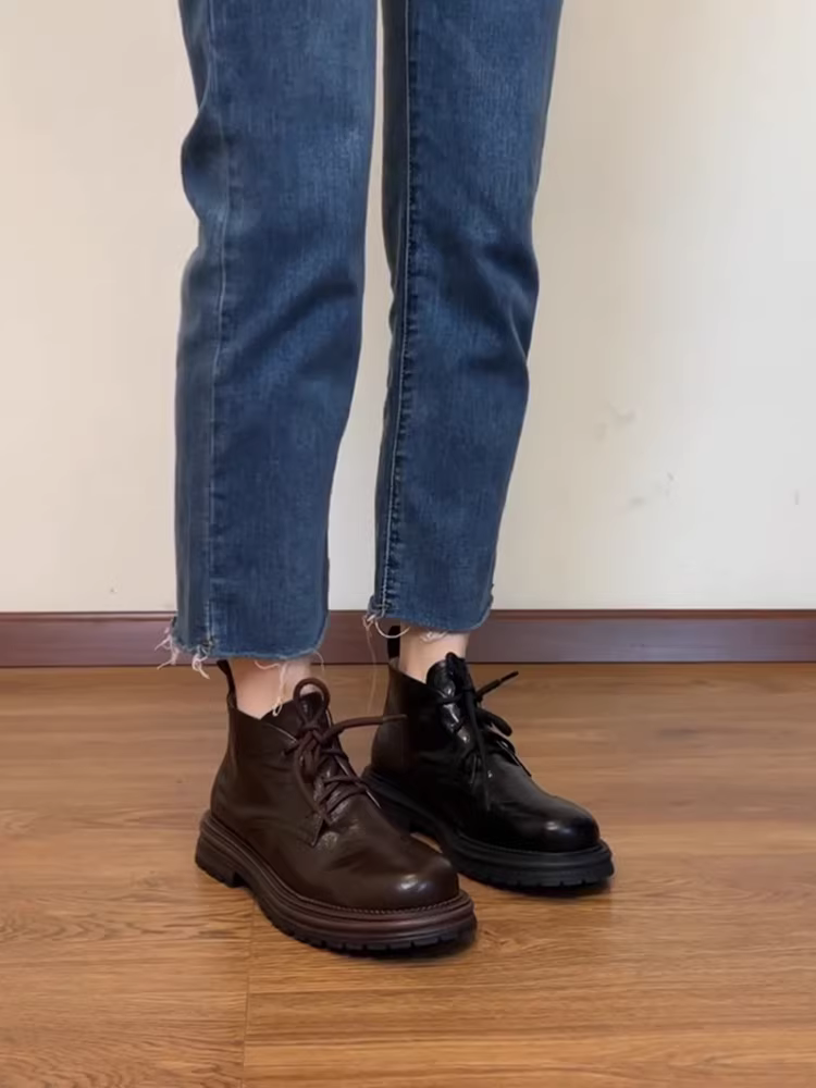 Phiên bản da bò ~ Giày bốt Martin cổ điển bằng da thật đế dày dành cho nữ, kiểu Anh, buộc dây, gót dày, kiểu dáng đơn giản, giúp thon gọn chân, thích hợp đi làm.