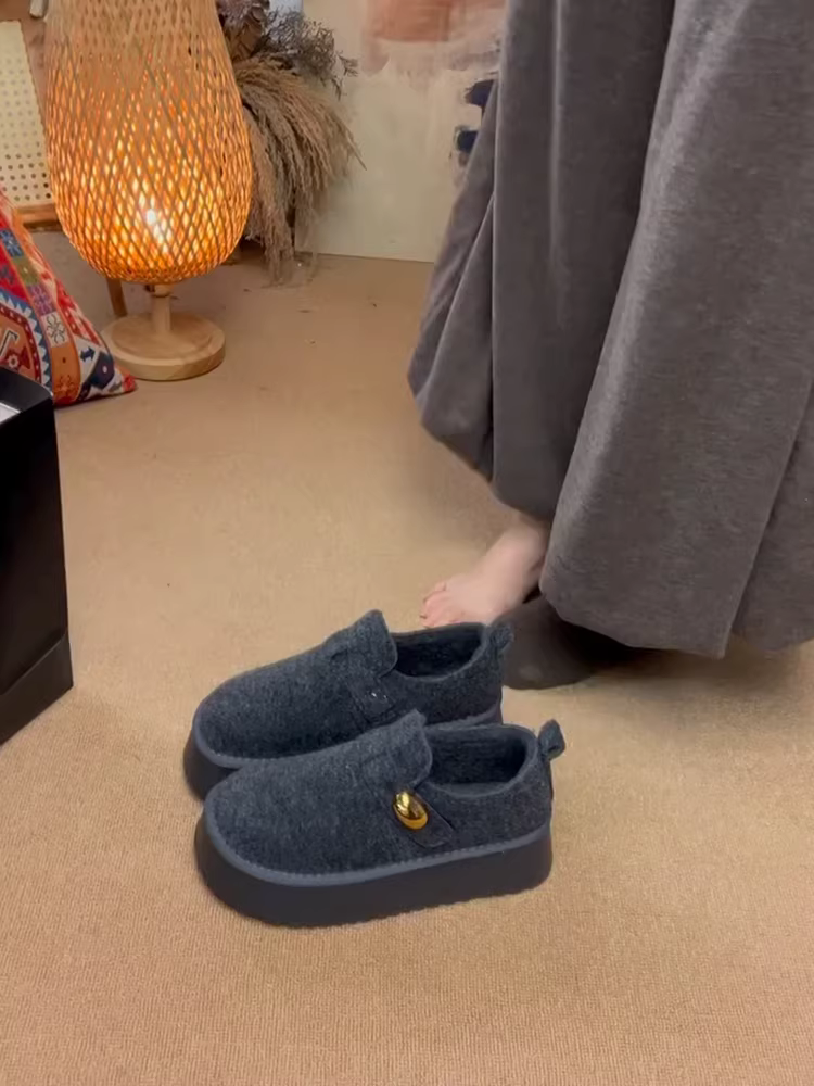 Phiên bản da cừu ~ Giày Birkenstock đế dày cỡ nhỏ, kiểu lười, cổ sâu, lót lông cừu, ấm áp, giản dị, đa năng, thích hợp đi ngoài trời khi trời tuyết