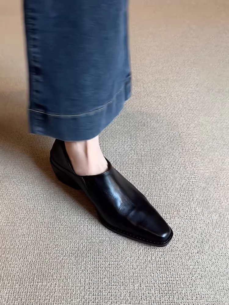 Phiên bản da cừu ~ Giày lười nữ thanh lịch, mũi vuông sâu, giày da nhỏ độc đáo, gót vừa, giày đơn da thật để đi làm.