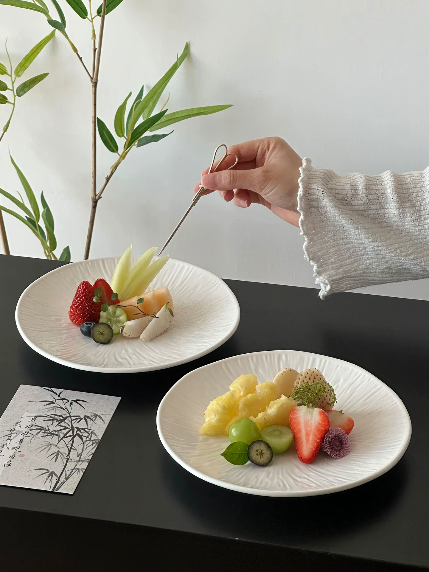Đĩa trắng đơn giản kiểu Trung Quốc, đĩa tráng miệng trà chiều tinh tế, đĩa trái cây cao cấp, đĩa ăn nhẹ trà chiều sang trọng nhẹ nhàng.