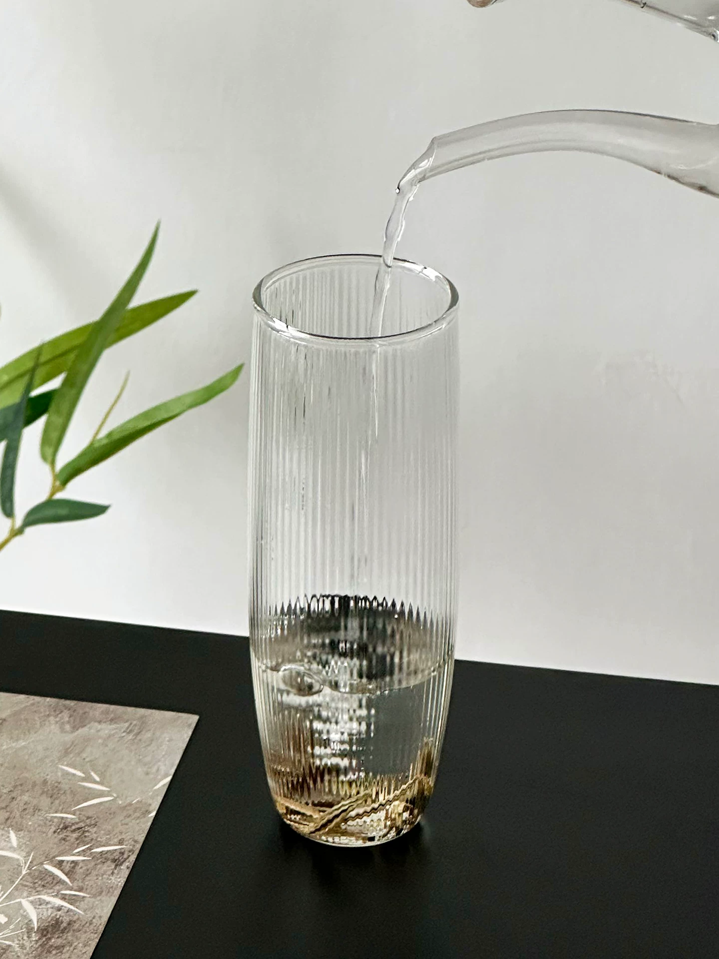 Cốc thủy tinh chịu nhiệt borosilicate cao cấp có sọc dọc, cốc trà xanh nhẹ nhàng với thiết kế thời trang, cốc trà hoa chịu nhiệt, cốc uống nước.