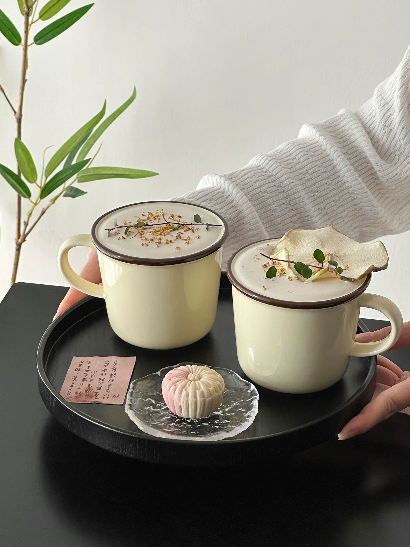 Cốc sứ cao cấp có tay cầm, cốc cà phê latte cổ điển, cốc trà chiều tinh tế cao cấp, cốc uống nước, cốc latte art.