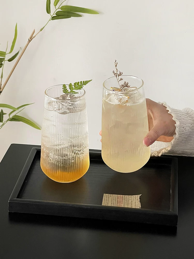 Ly thủy tinh sọc độc đáo, mang lại cảm giác cao cấp, dùng làm ly cocktail, ly nước ép, ly cà phê, ly nước lạnh, ly nước có ga.