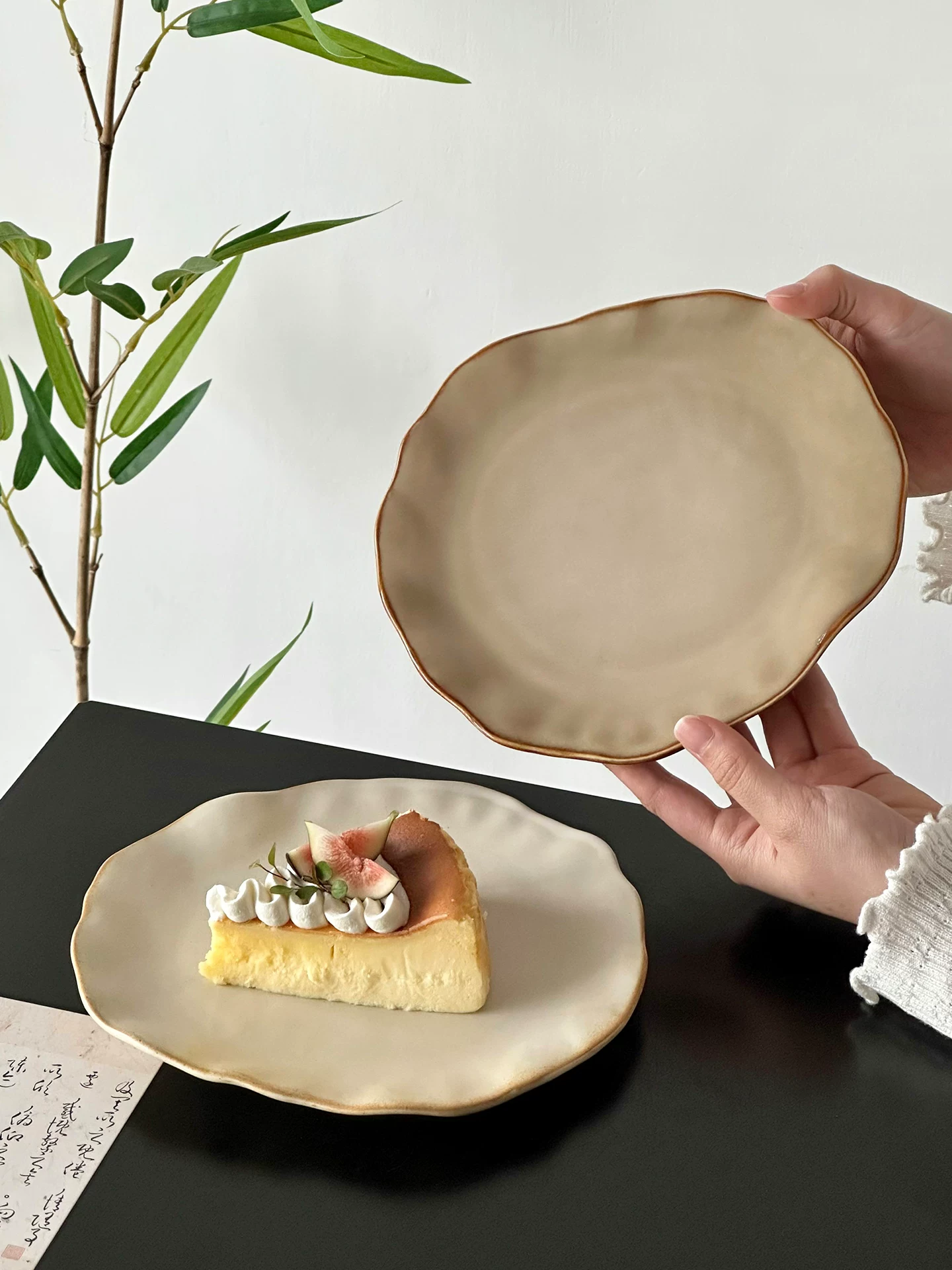 Đĩa sứ cổ điển, đĩa tinh xảo và đẹp mắt, đĩa tráng miệng trà chiều, đĩa bánh ngọt, đĩa đựng món ăn độc đáo, đĩa đựng trái cây.