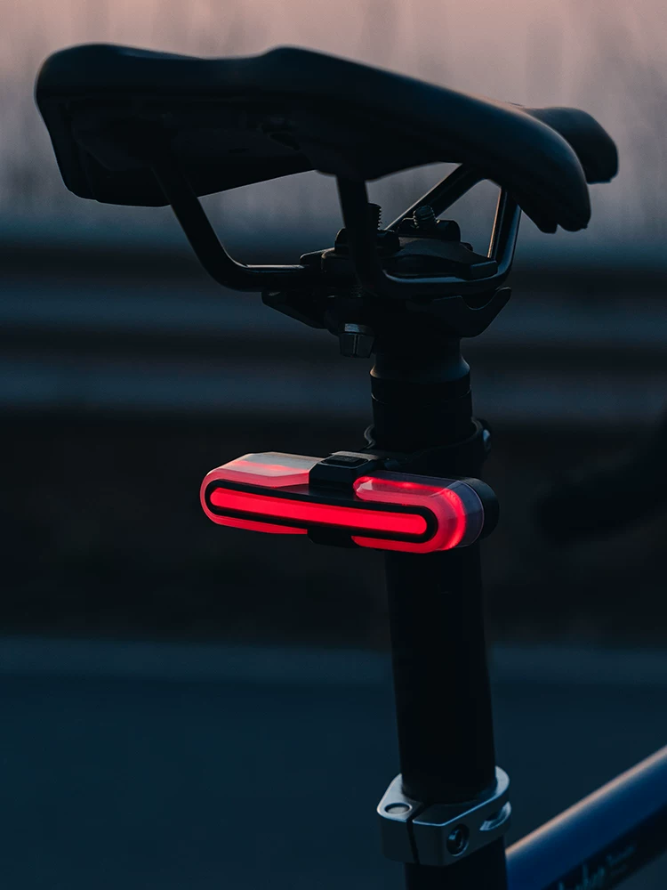 Đèn hậu xe đạp Rock Brothers cảm biến ánh sáng thông minh điều khiển từ xa đèn báo rẽ đèn phanh xe đạp đường núi đèn đi đêm