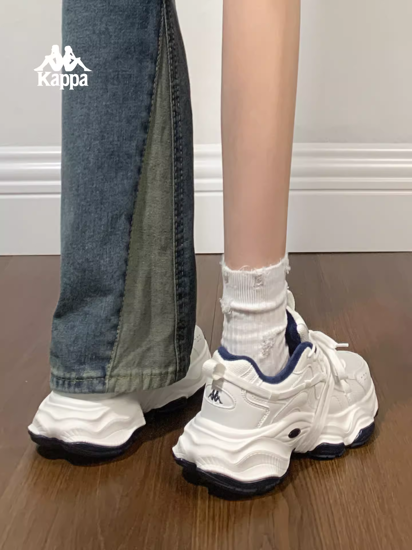 Giày thể thao nữ Kappa đế dày tăng chiều cao kiểu bố mùa đông 2025 mới, phong cách retro trắng, thời trang, năng động