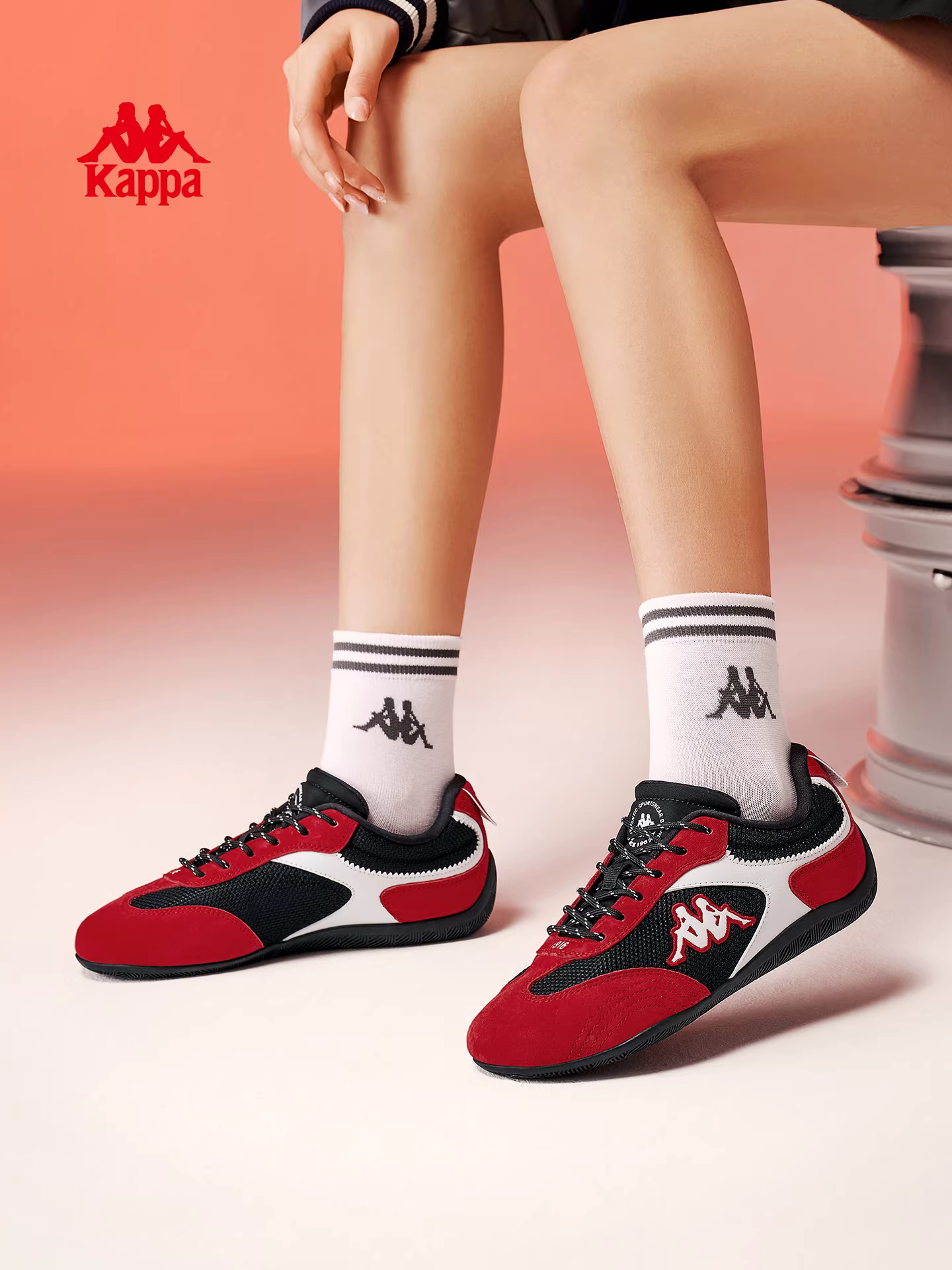 Giày nữ Kappa đế mỏng giày đua mùa đông 2025 mới màu đỏ cổ điển giày tập luyện nhẹ nhàng đế mềm
