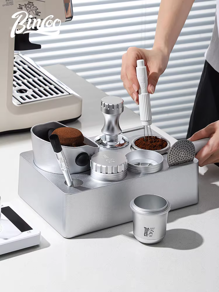 Bộ dụng cụ pha cà phê đa năng Bincoo Silver với giá đỡ, hộp đựng bã cà phê kiểu Ý, bộ ba món, kích thước 51/58mm, giúp phân phối bột cà phê đều