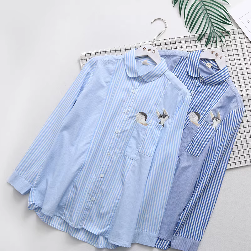 Dream Box 2023 Áo sơ mi cotton thêu hình con sóc vui nhộn mới dành cho trẻ em mùa thu dành cho bé gái, Áo sơ mi sọc dài tay cổ Mandarin.