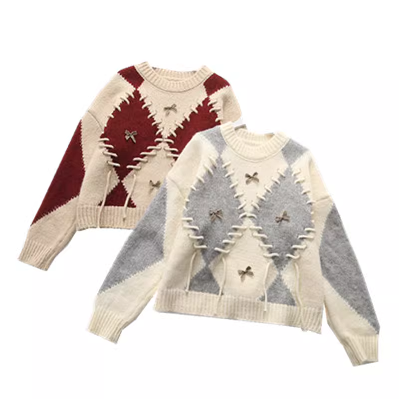 Áo len nữ dáng rộng cổ tròn tay dài phối màu chần bông kiểu dáng mới Thu 2024 Dream Box