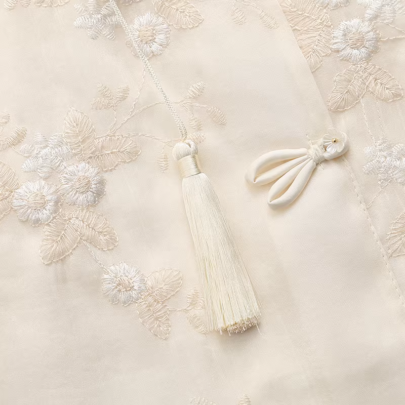 Áo sơ mi nữ cổ đứng tay phồng thêu họa tiết vintage phong cách Trung Hoa mới Xuân 2024 Dream Box