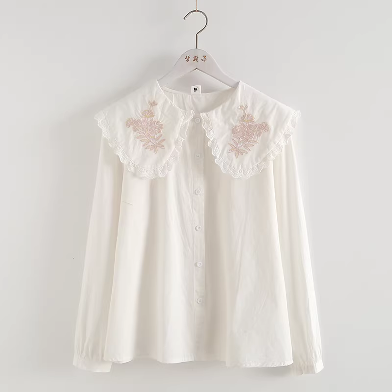 Áo sơ mi cotton thêu hoa vintage mùa xuân 2024 Dream Box, cổ Peter Pan ren, tay dài, dáng rộng, màu trắng dành cho nữ