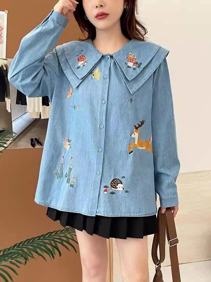 Áo sơ mi denim thêu hình thú hoạt hình mùa thu mới Dream Box 2025, cổ áo hai lớp, tay dài, dáng rộng, trẻ trung dành cho nữ
