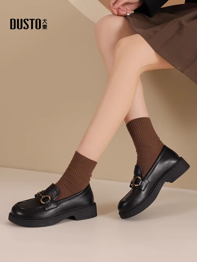 Giày da trắng Dadong dành cho nữ 2025, mẫu mới thu đông, mũi tròn, đa năng, giày đơn đế dày, kiểu lười, giày nữ