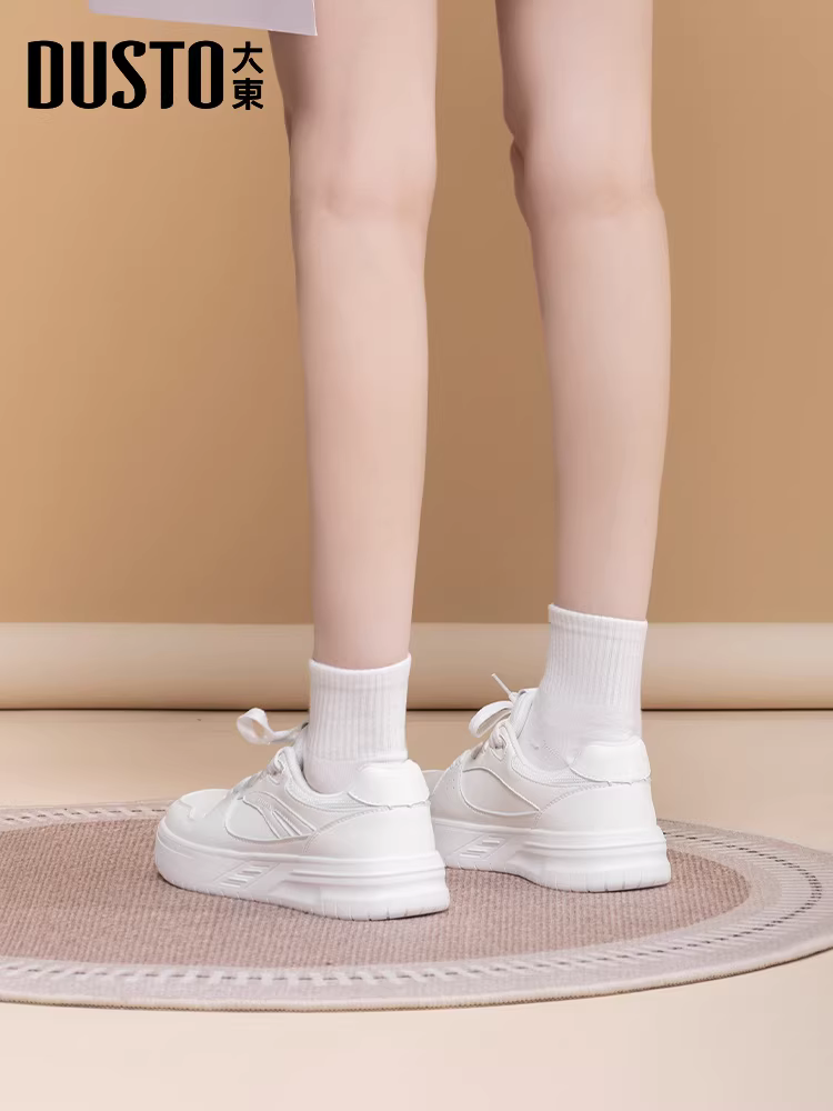 Giày thể thao đế dày màu trắng Dadong dành cho nữ, mẫu giày thu đông 2025 mới thịnh hành, giày thể thao đa năng, phong cách thường ngày, dành cho học sinh nữ.
