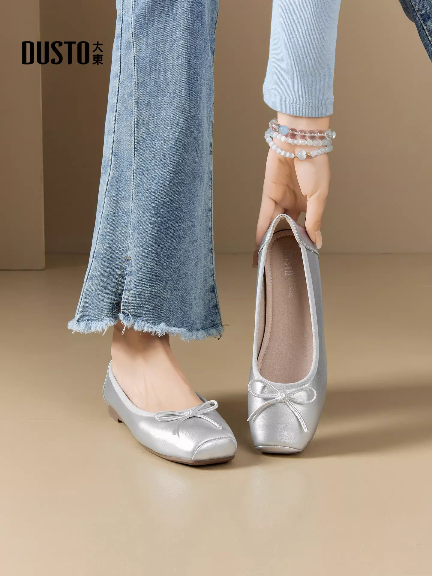 Giày bệt nữ 2025 mẫu mới mùa thu, đế mềm, kiểu giày ba lê có nơ, thích hợp phối cùng chân váy, giày đế thấp.