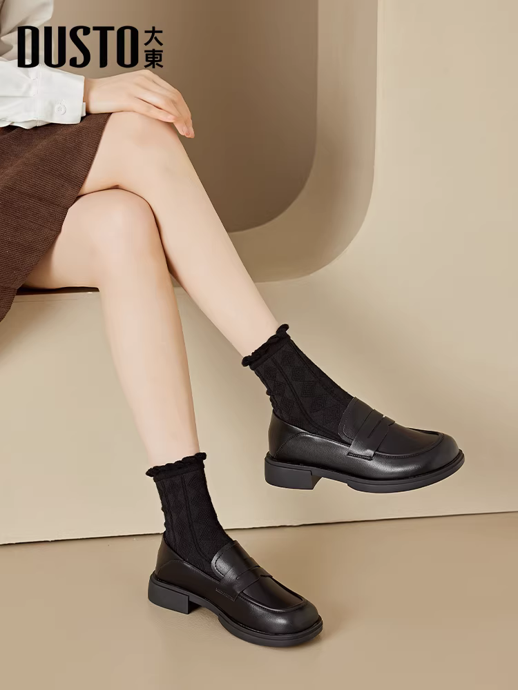 Giày lười nữ đế dày, kiểu mới thu đông 2025, giày da nhỏ đa năng phong cách Anh màu đen, giày đi làm đế mềm.