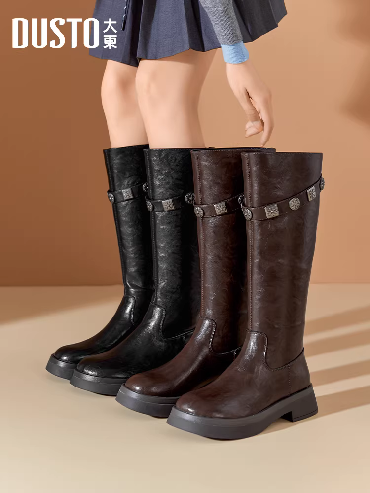 Giày bốt đế dày Dadong dành cho nữ, kiểu mới thu đông 2025, bốt đế dày màu đen phối cùng áo khoác, bốt cao cổ đi xe.