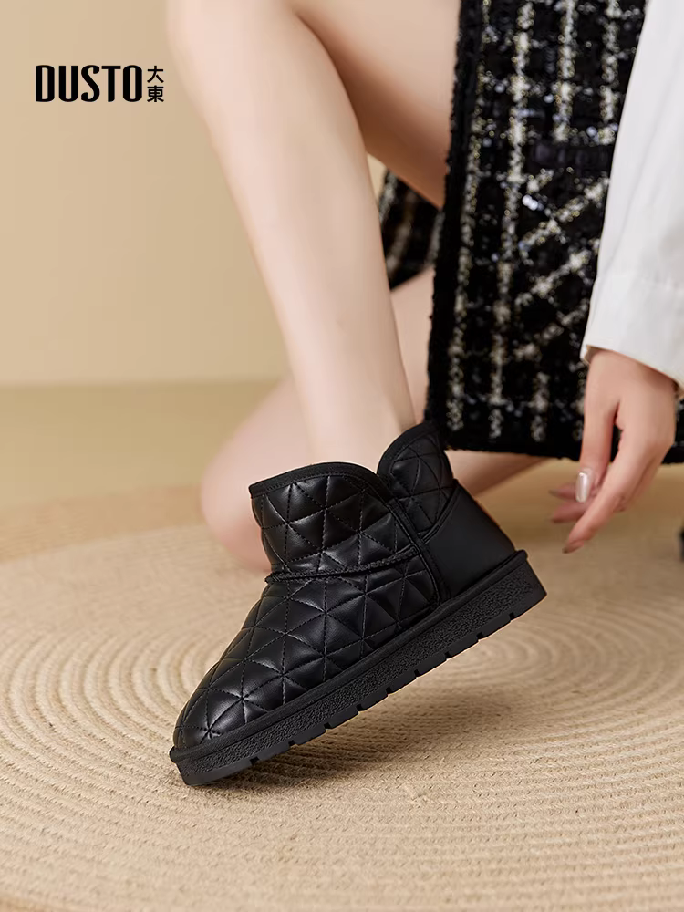 Giày bốt nữ đế dày mùa đông 2025, lót lông cừu dày dặn, dành cho phụ nữ ở vùng Đông Bắc nơi nhiệt độ xuống tới -40 độ.