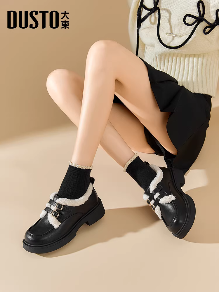 Giày lười nữ lót lông mùa đông 2025, giày lười đế dày mới, giày da nhỏ kiểu Anh.