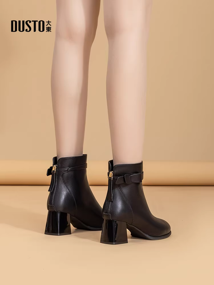 Giày bốt cao gót đế thô Dadong dành cho nữ, mẫu mới thu đông 2025, lót lông giữ ấm, màu đen, kiểu dáng Pháp, ôm sát mắt cá chân.
