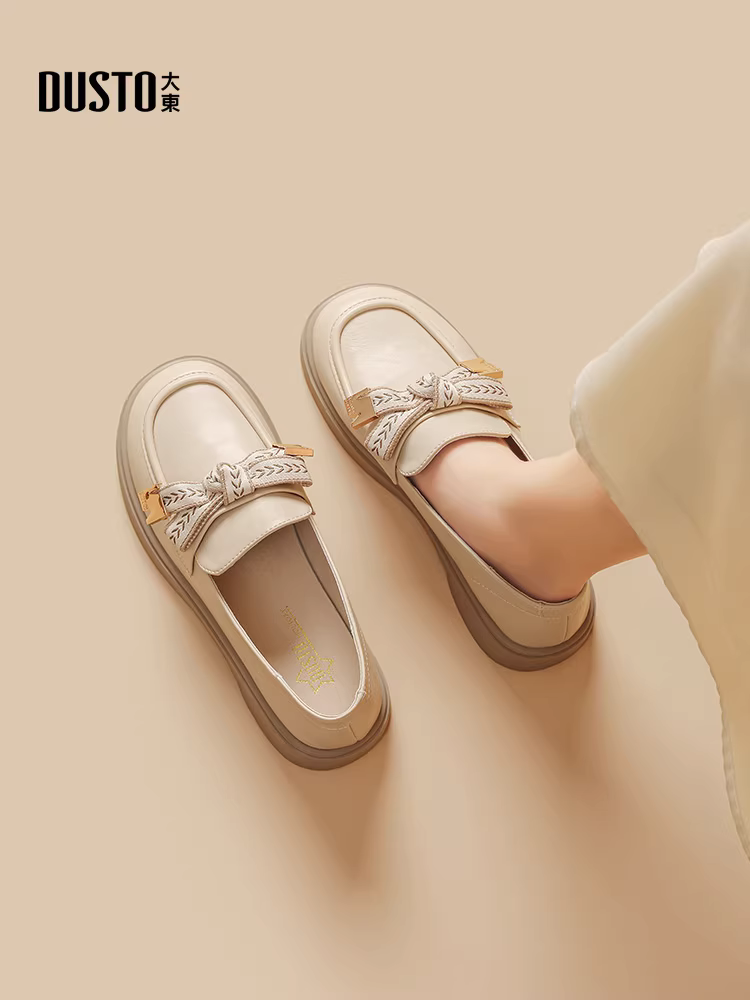Giày lười trắng Dadong dành cho nữ 2025, mẫu mới thu đông, kiểu dáng đa năng, phong cách Pháp Hepburn, giày da nhỏ nhắn phong cách JK.