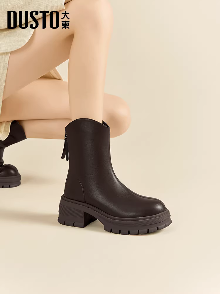 Giày bốt ngắn màu đen Dadong dành cho nữ 2025, mẫu mới thu đông, gót dày, kiểu dáng ôm chân, kiểu Chelsea, đế dày, kiểu Martin.