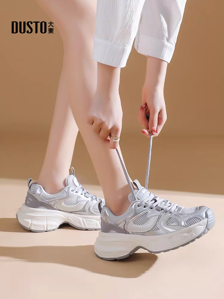 Giày thể thao đế dày màu bạc dành cho nữ, giày thu đông mới 2025, giày tăng chiều cao cho nữ nhỏ nhắn, giày thể thao nữ.