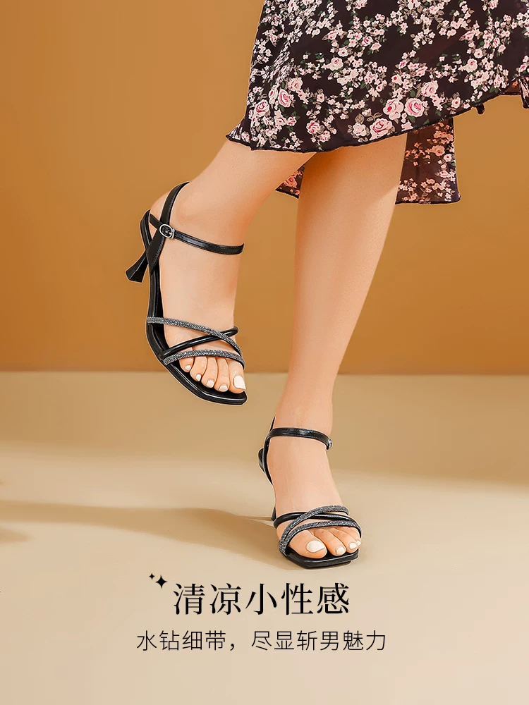 Giày sandal cao gót Dadong dành cho nữ, kiểu dáng mùa hè mới 2025, mũi vuông, gót nhọn, thoải mái cho bàn chân, phù hợp phối với chân váy.