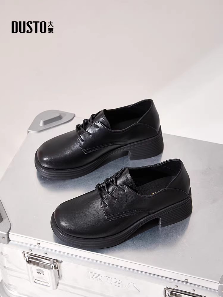 Giày da đen đa năng Dadong dành cho nữ 2025, kiểu dáng Anh quốc mới mùa thu đông, giày lười đi làm, giày đơn cổ sâu.