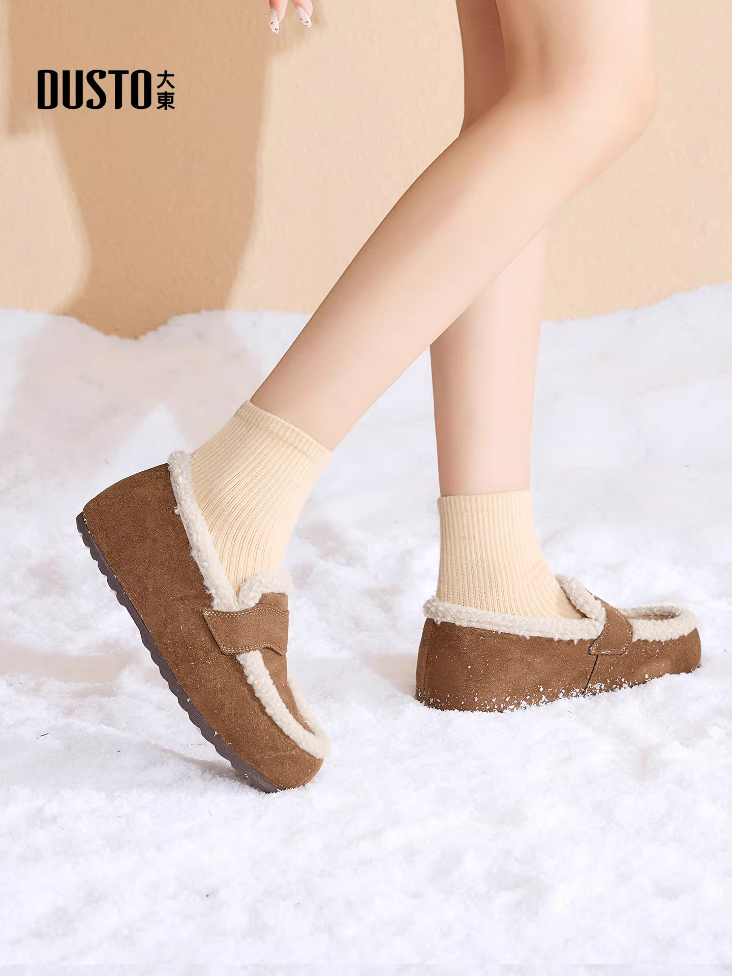 Giày bông ấm áp dành cho nữ với lớp lót lông mềm, giày lông mùa đông mới năm 2025 kiểu dáng retro, kiểu Birkenstock.