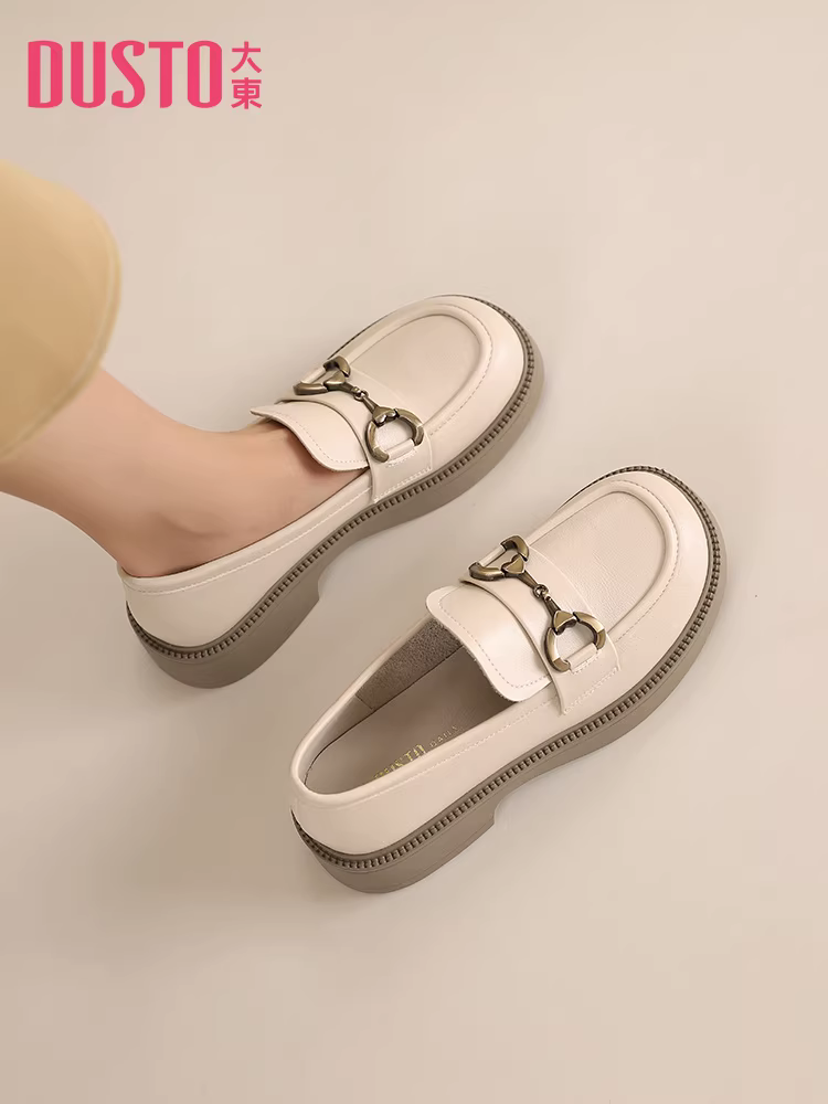 Giày da trắng Dadong dành cho nữ 2025, mẫu mới thu đông, mũi tròn, đa năng, giày đơn đế dày, kiểu lười, giày nữ