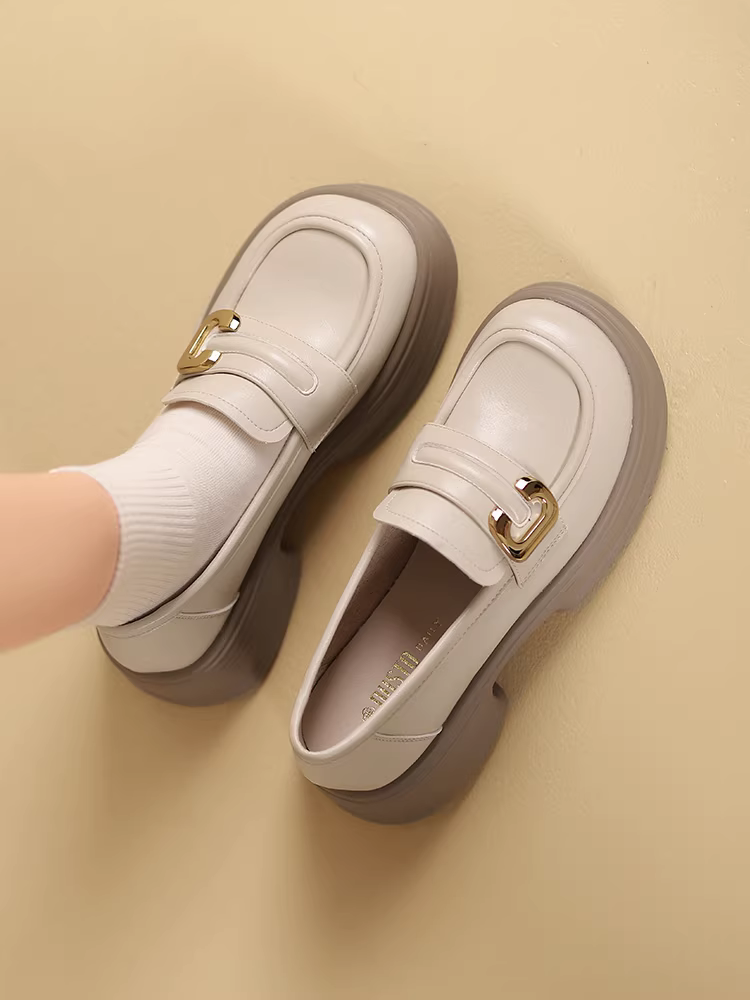 Giày lười trắng Dadong dành cho nữ 2025, mẫu mới thu đông, đế mềm êm ái, giày nữ đế dày, kiểu Pháp Hepburn, giày da nhỏ nhắn