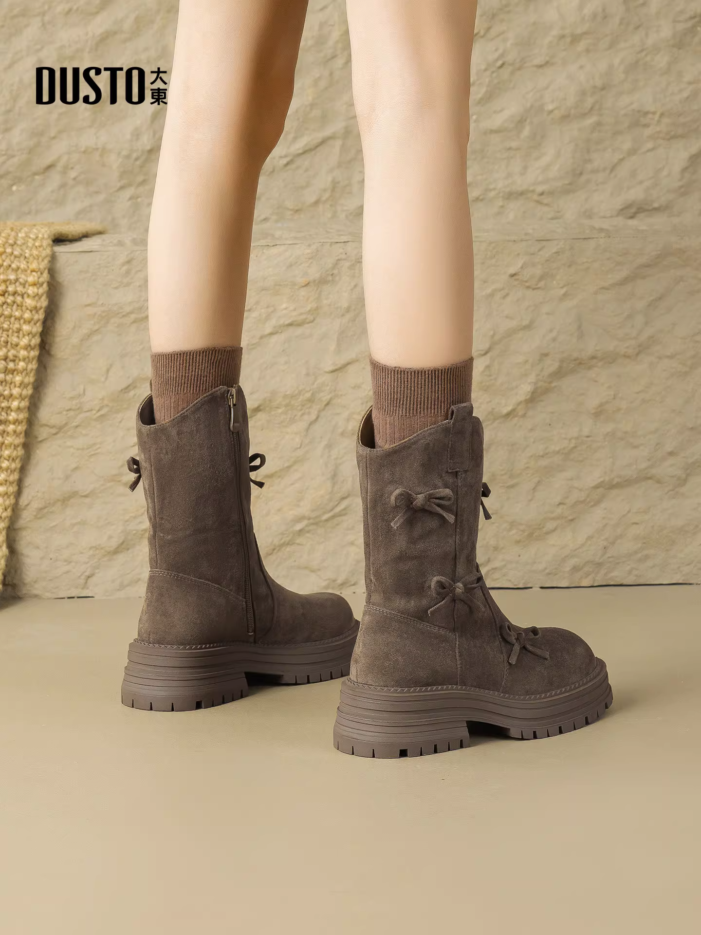 Giày bốt đế dày Dadong dành cho nữ, bốt dáng xuông mùa thu đông 2025 mới, bốt cao bồi kiểu cổ điển, bốt Martin, bốt cao đến giữa bắp chân.