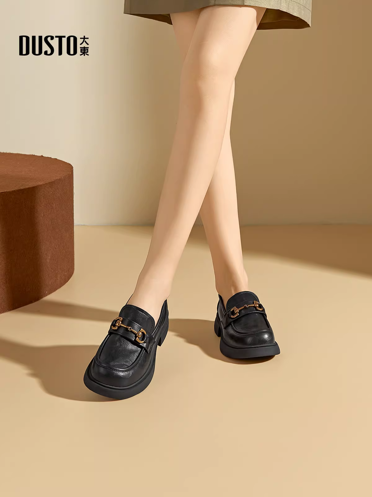Giày lười kiểu dáng thời trang Dadongju dành cho nữ, kiểu mới mùa thu 2025, giày đen phong cách Anh, phối cùng chân váy, giày da nhỏ gọn.