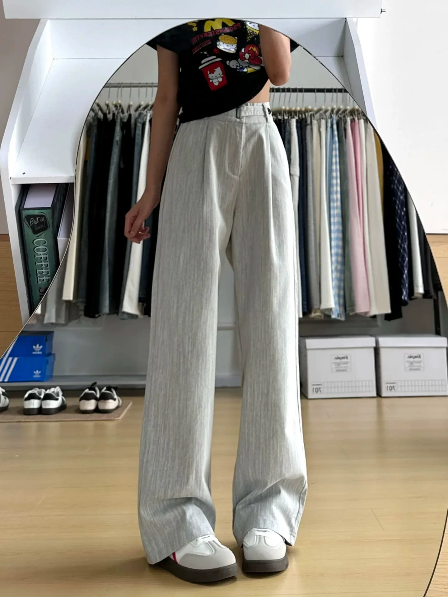 Quần âu nữ chất liệu tốt mùa hè 2025, size lớn, cạp cao, tôn dáng, kiểu dáng rộng, chất liệu mềm mại, thoải mái.