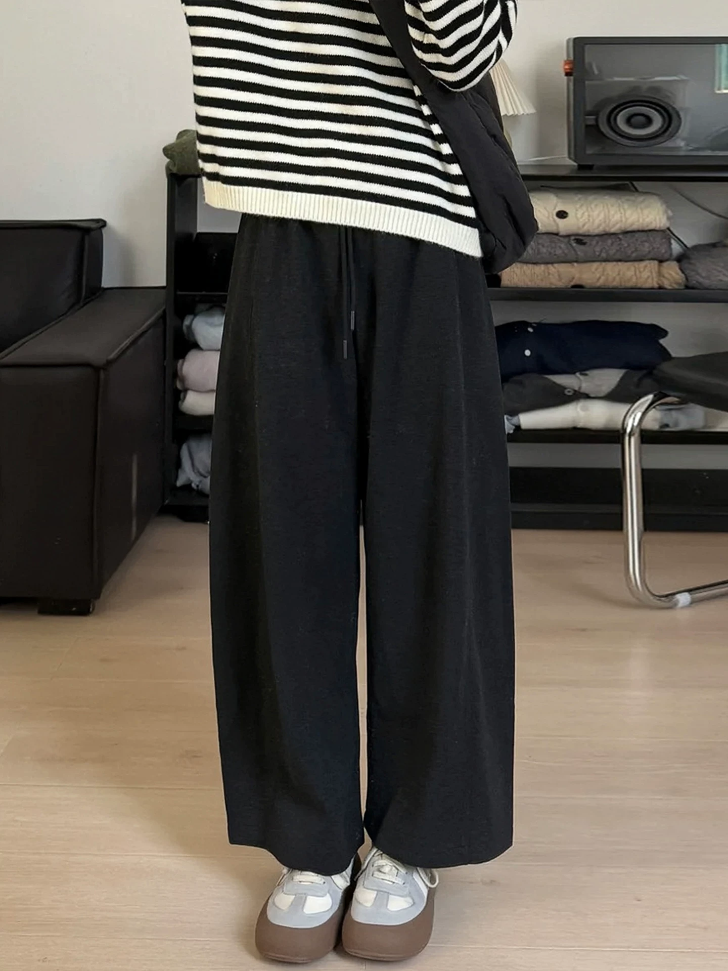 Quần lửng nữ, lót lông cừu mùa đông, dày dặn, size lớn, cạp cao, tôn dáng, dáng nhỏ nhắn, quần ống rộng bằng len.