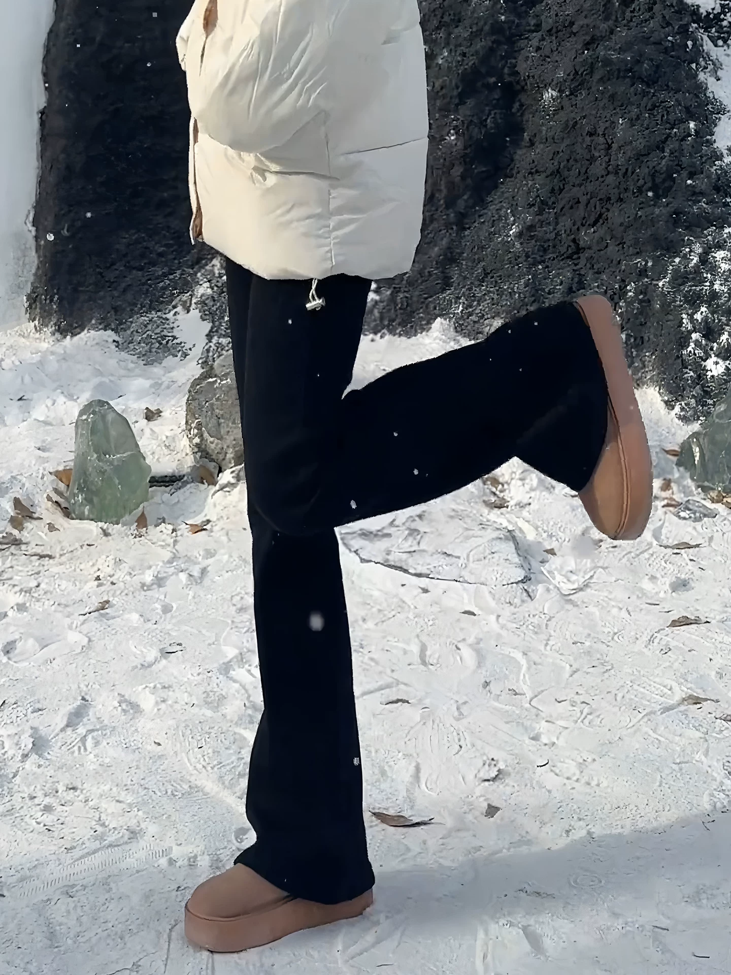 Quần jean ống loe dày lót lông cừu màu đen dành cho nữ, cỡ lớn mùa đông, cạp cao, co giãn, ôm dáng, tôn dáng, quần ống chuông co giãn.