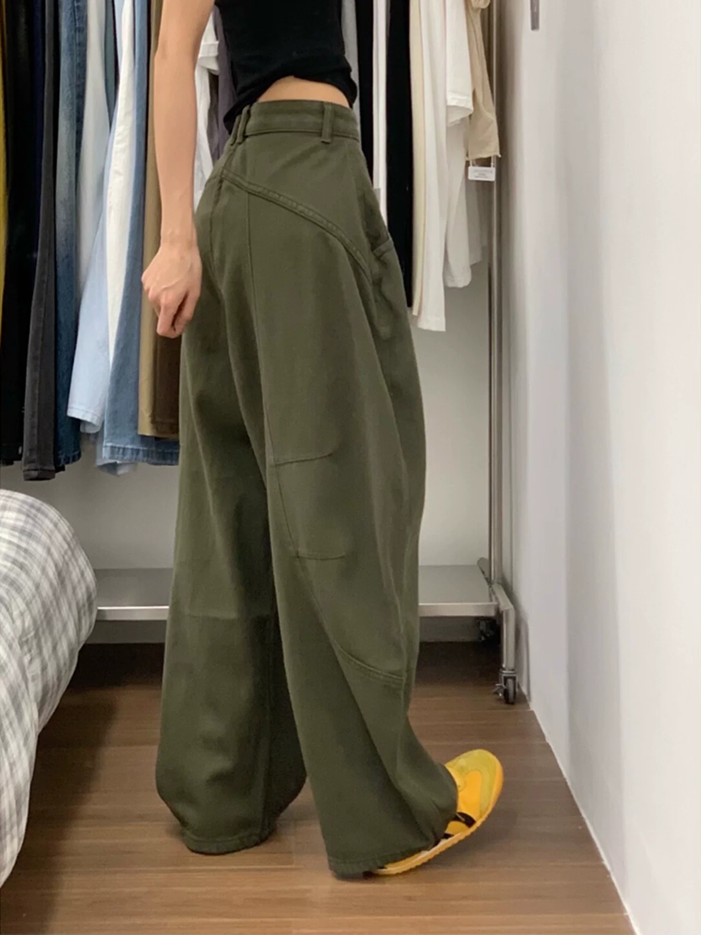 Quần jean công sở màu xanh quân đội cổ điển của Mỹ dành cho nữ, đầu thu, cỡ lớn, lưng cao, dáng rộng, giảm béo, quần ống rộng kiểu scimitar